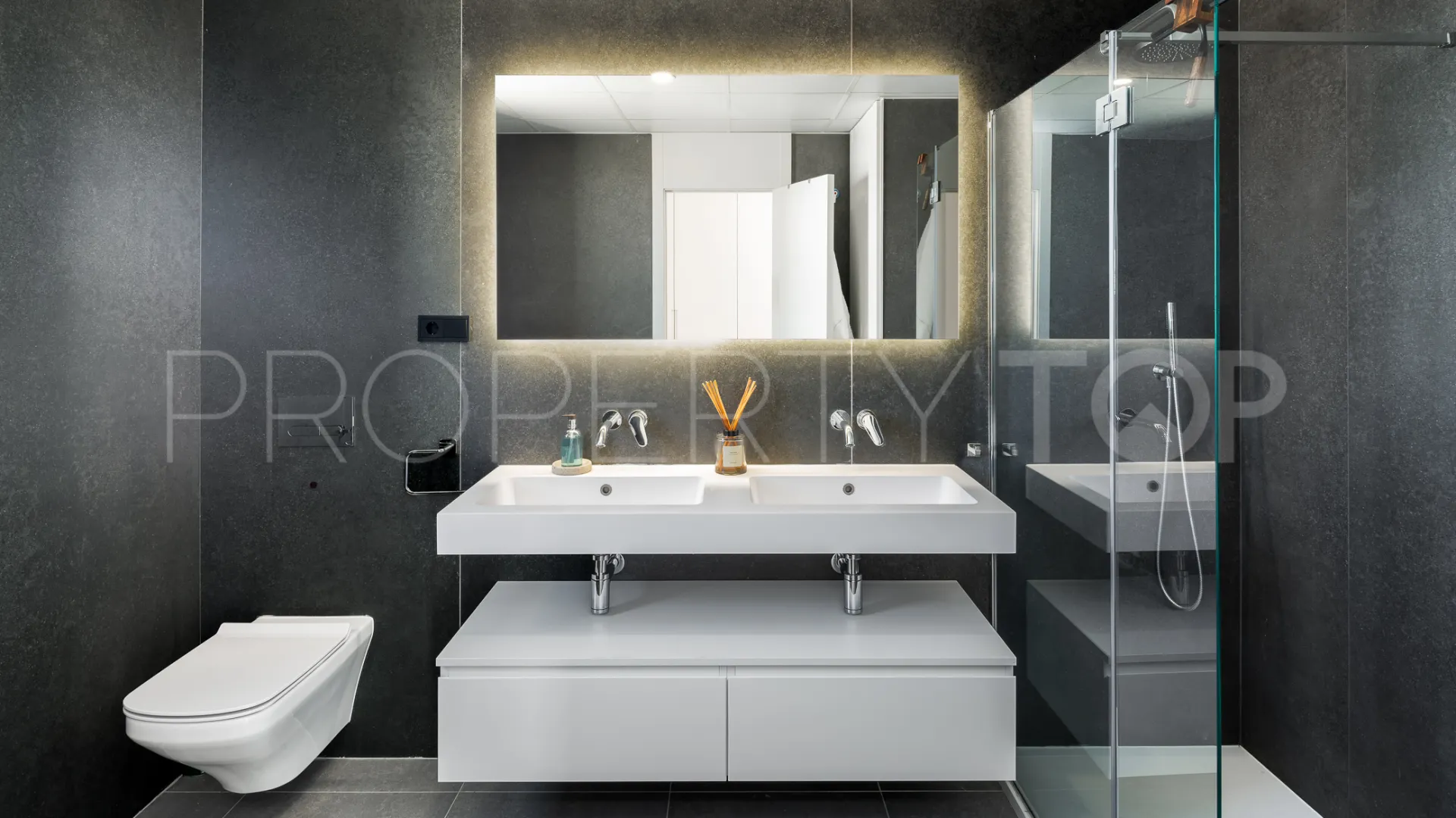 Comprar atico duplex en Los Altos de los Monteros