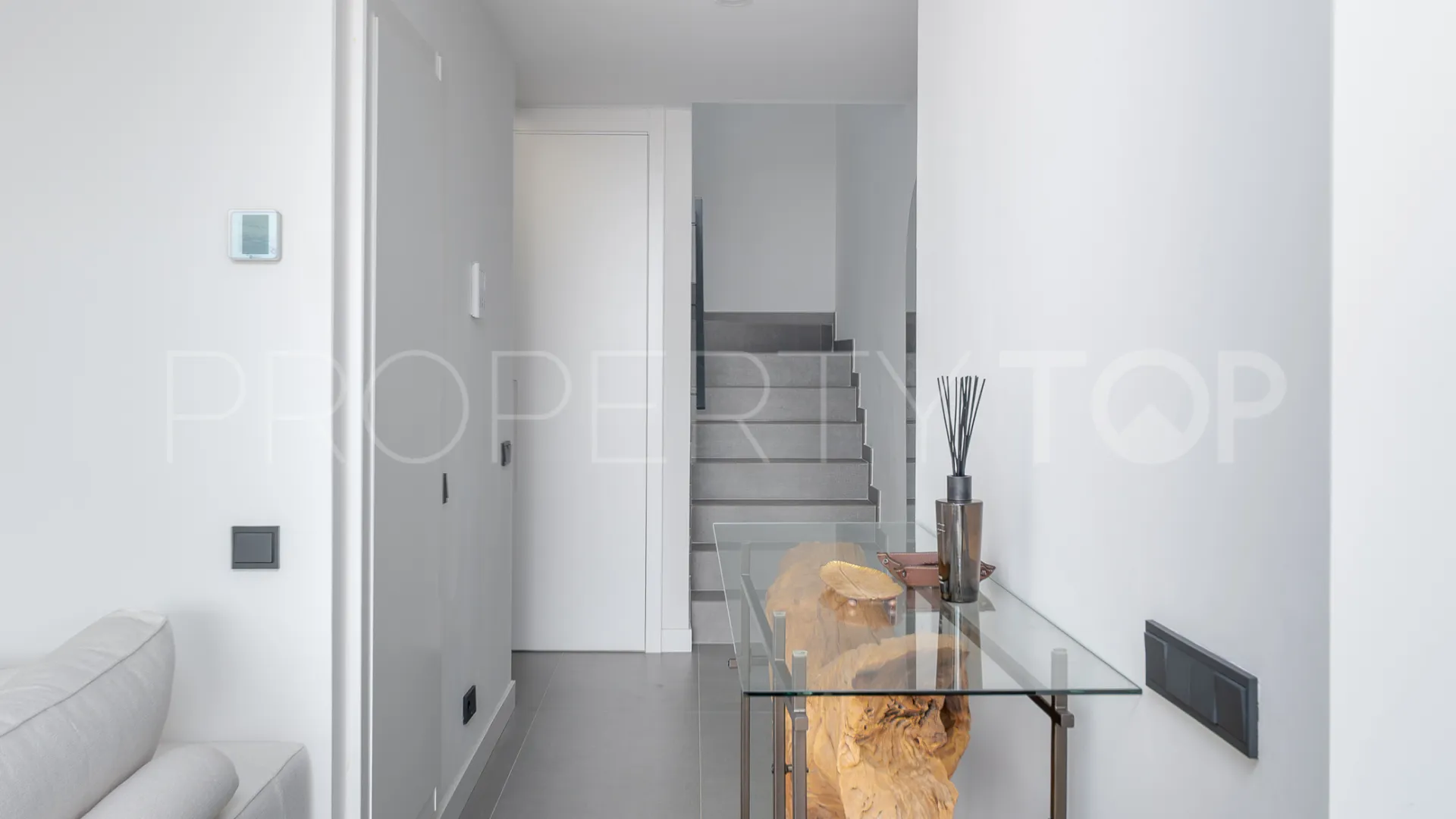 Comprar atico duplex en Los Altos de los Monteros