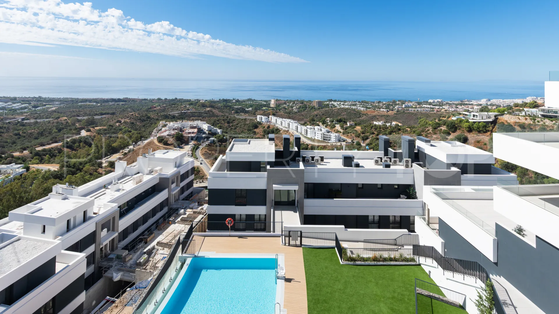 Comprar atico duplex en Los Altos de los Monteros