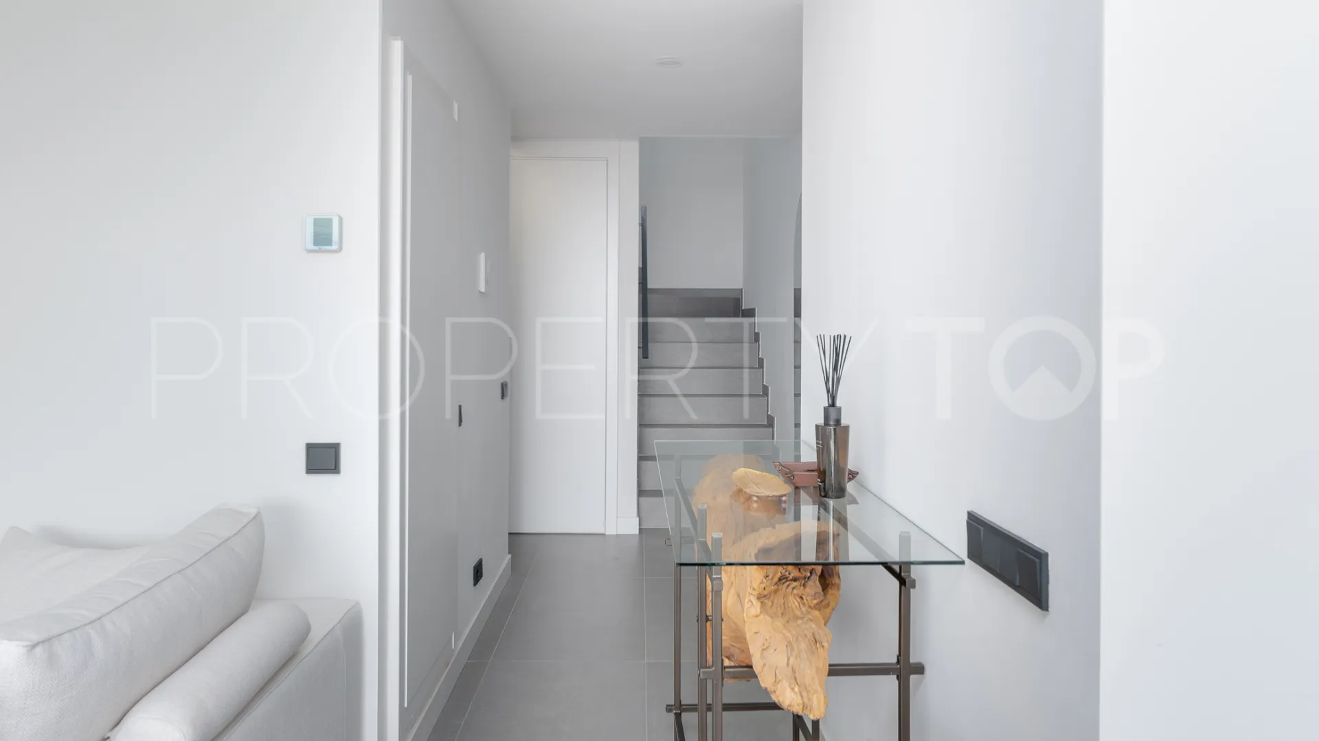 Comprar atico duplex en Los Altos de los Monteros