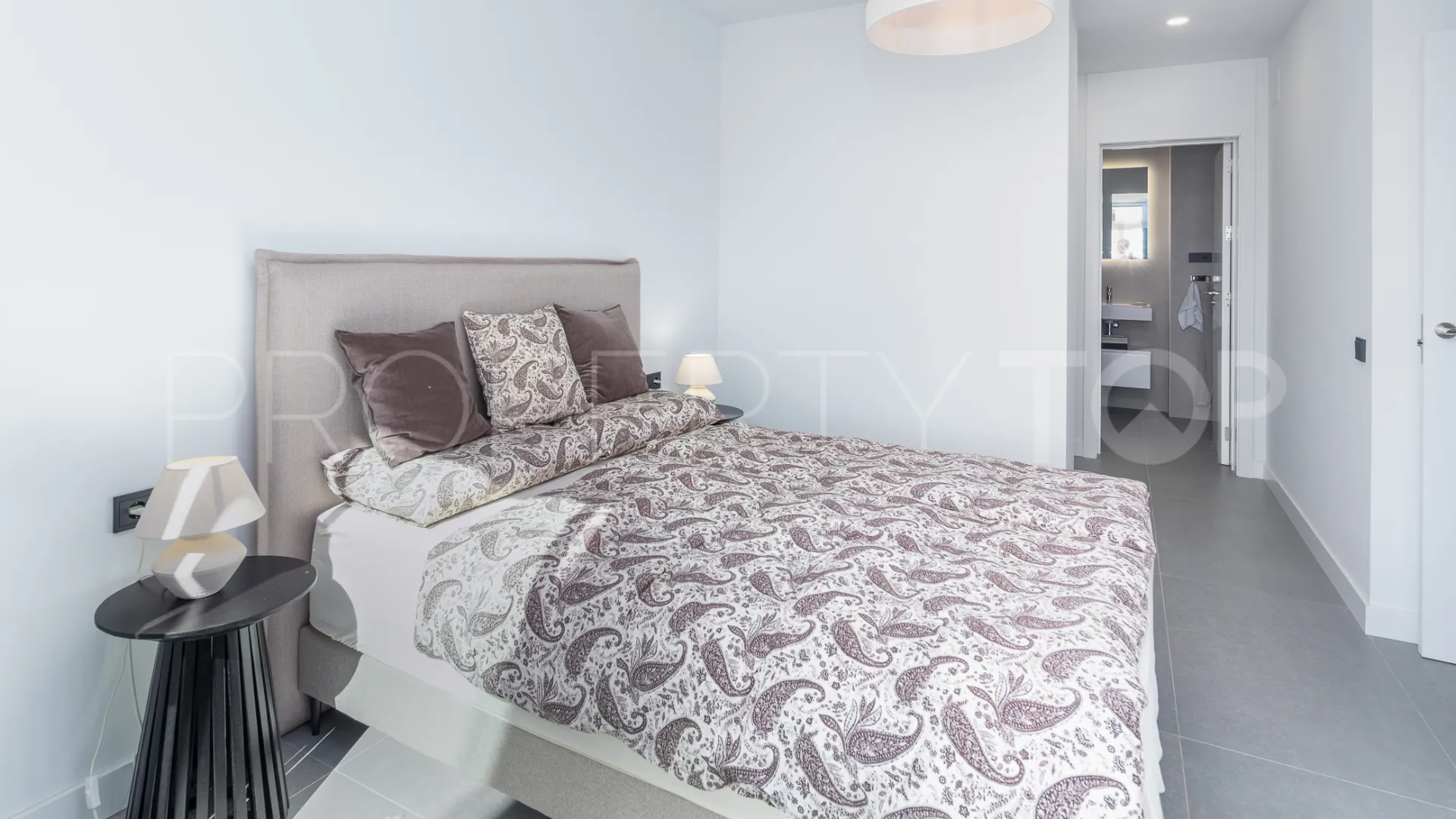 Comprar atico duplex en Los Altos de los Monteros