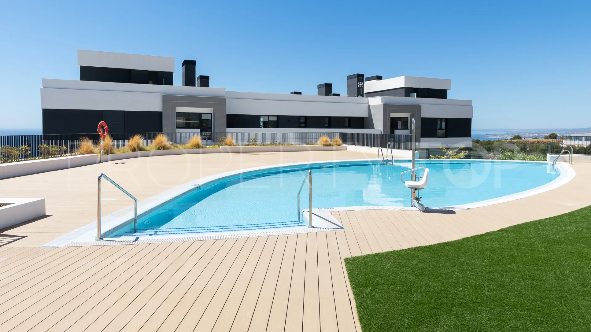 Comprar atico duplex en Los Altos de los Monteros