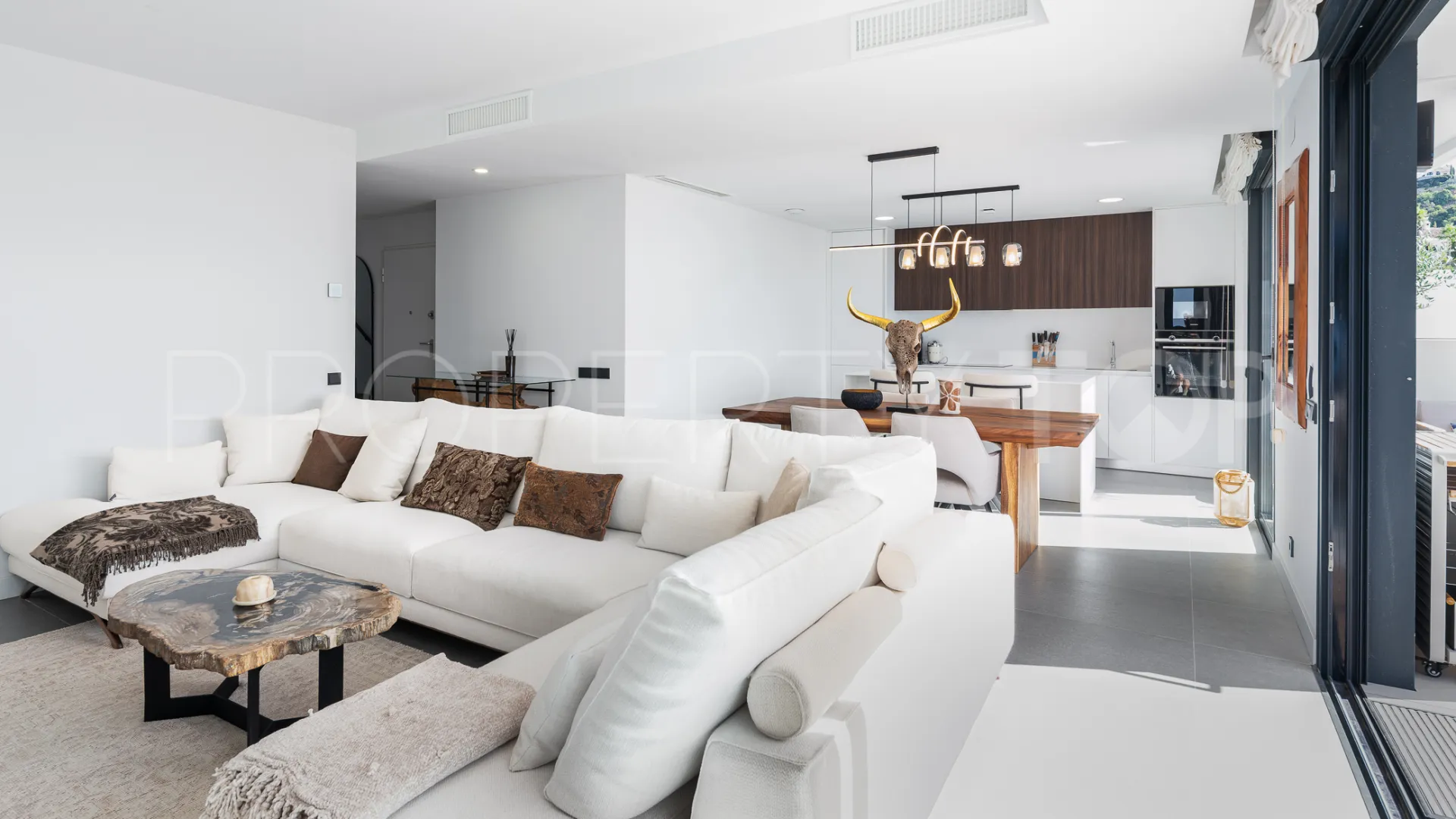Comprar atico duplex en Los Altos de los Monteros
