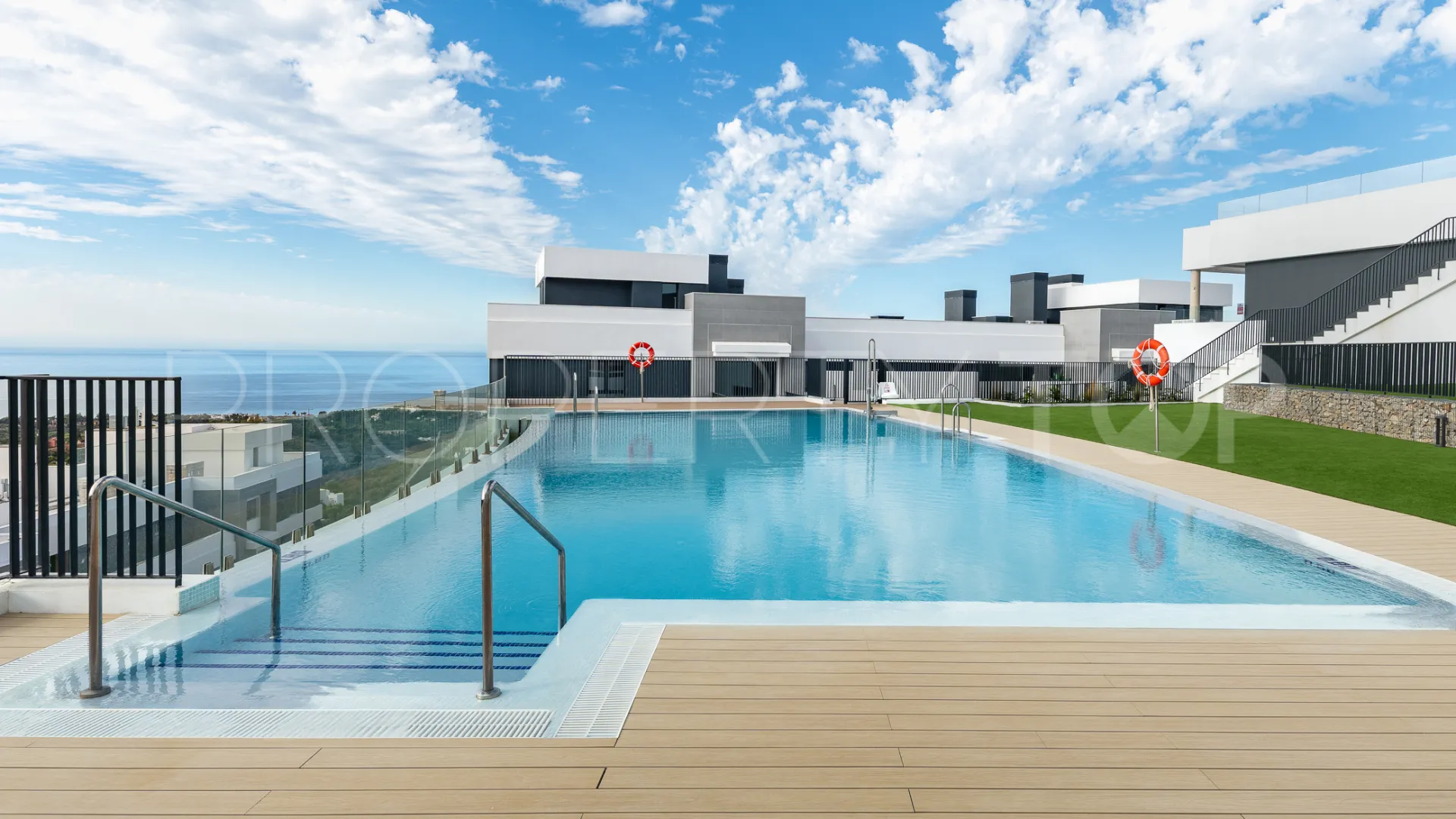 Comprar atico duplex en Los Altos de los Monteros