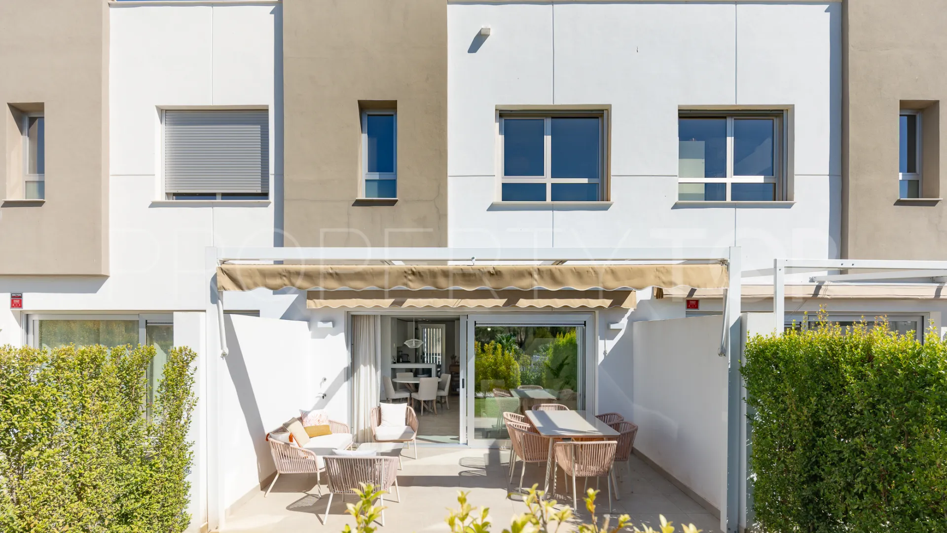 For sale 3 bedrooms town house in Estepona