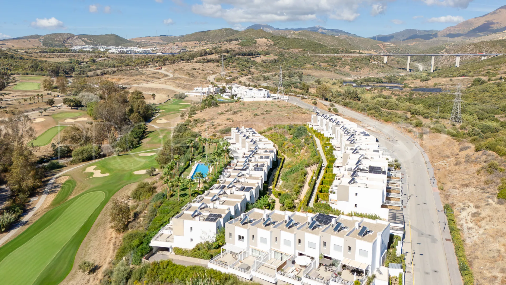 For sale 3 bedrooms town house in Estepona