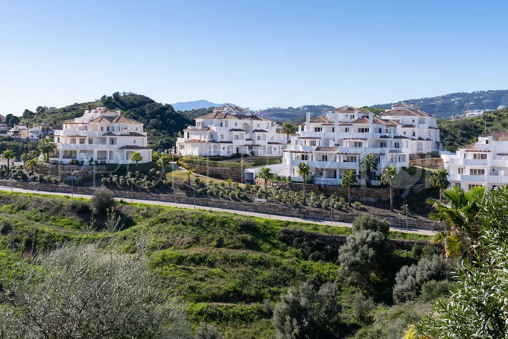 For sale 2 bedrooms apartment in Nueva Andalucia