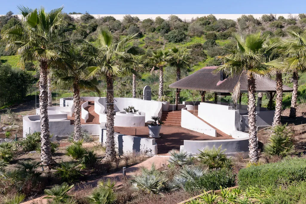 For sale 2 bedrooms apartment in Nueva Andalucia