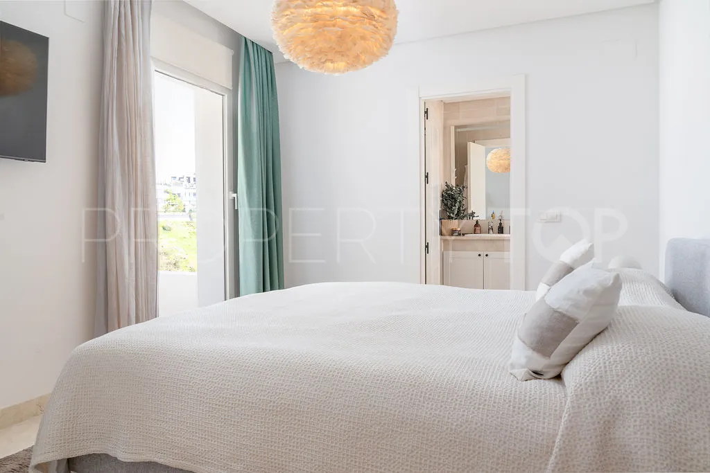 For sale 2 bedrooms apartment in Nueva Andalucia