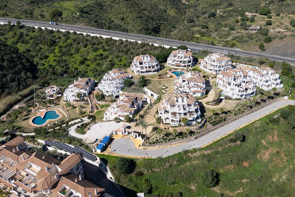 For sale 2 bedrooms apartment in Nueva Andalucia