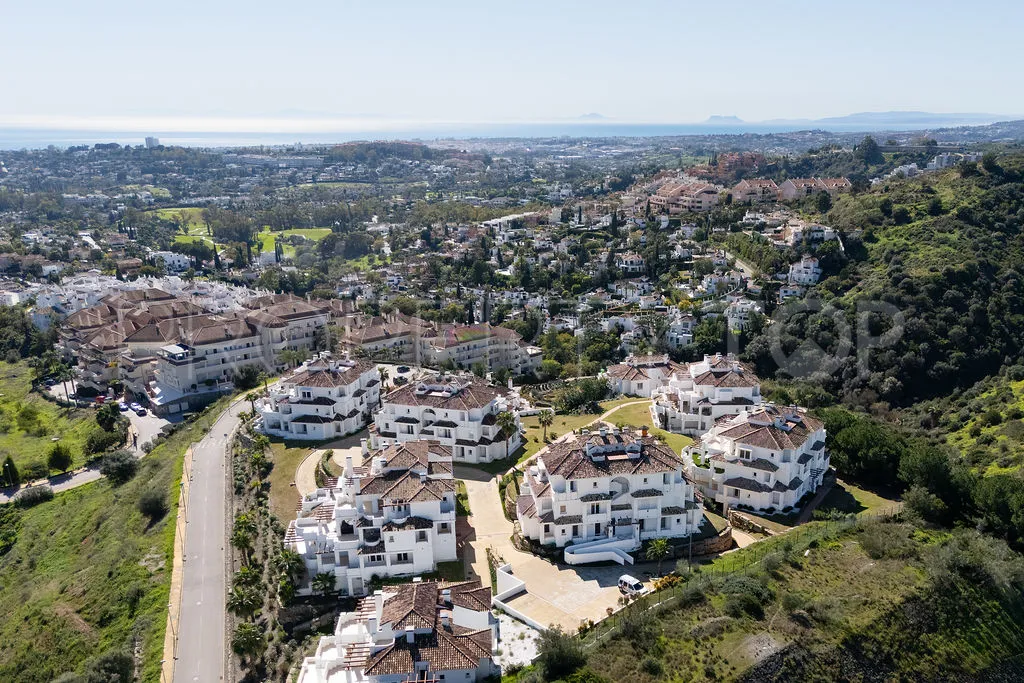For sale 2 bedrooms apartment in Nueva Andalucia
