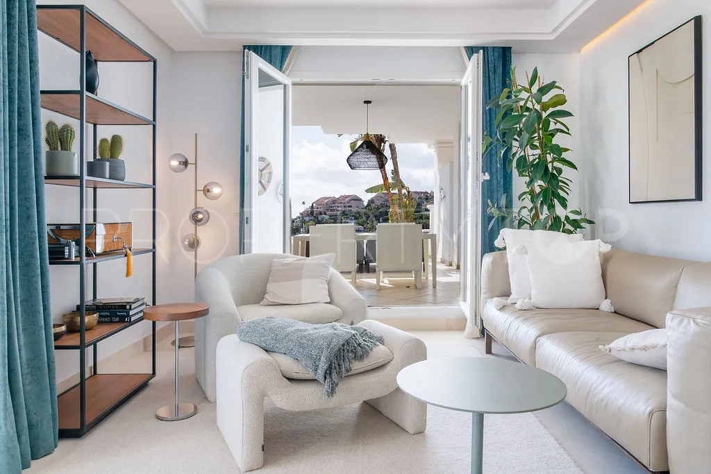 For sale 2 bedrooms apartment in Nueva Andalucia