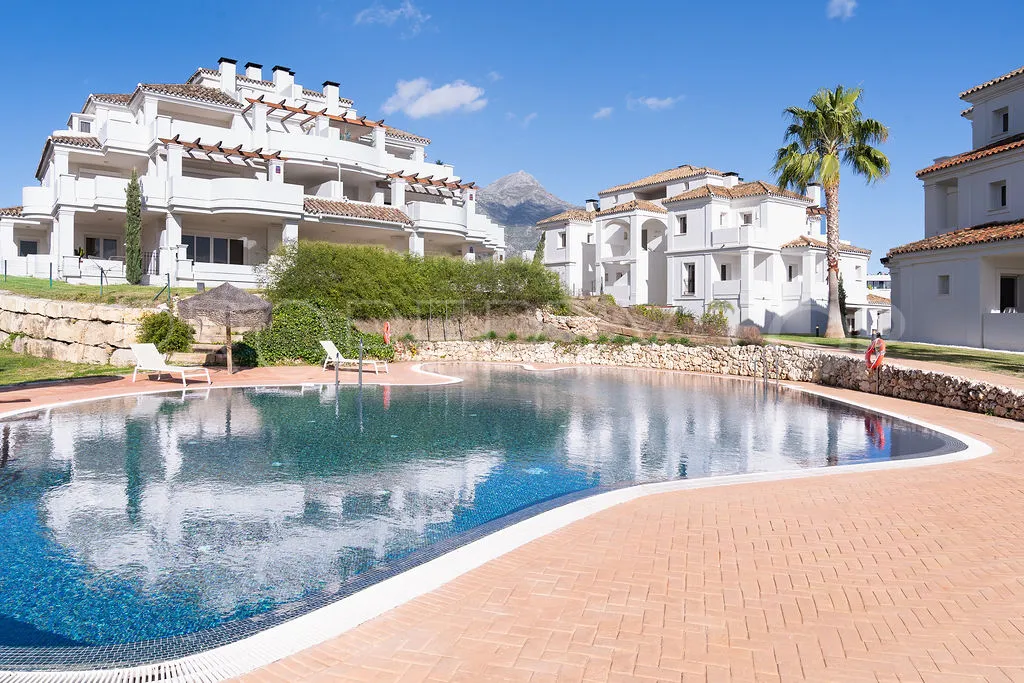 For sale 2 bedrooms apartment in Nueva Andalucia