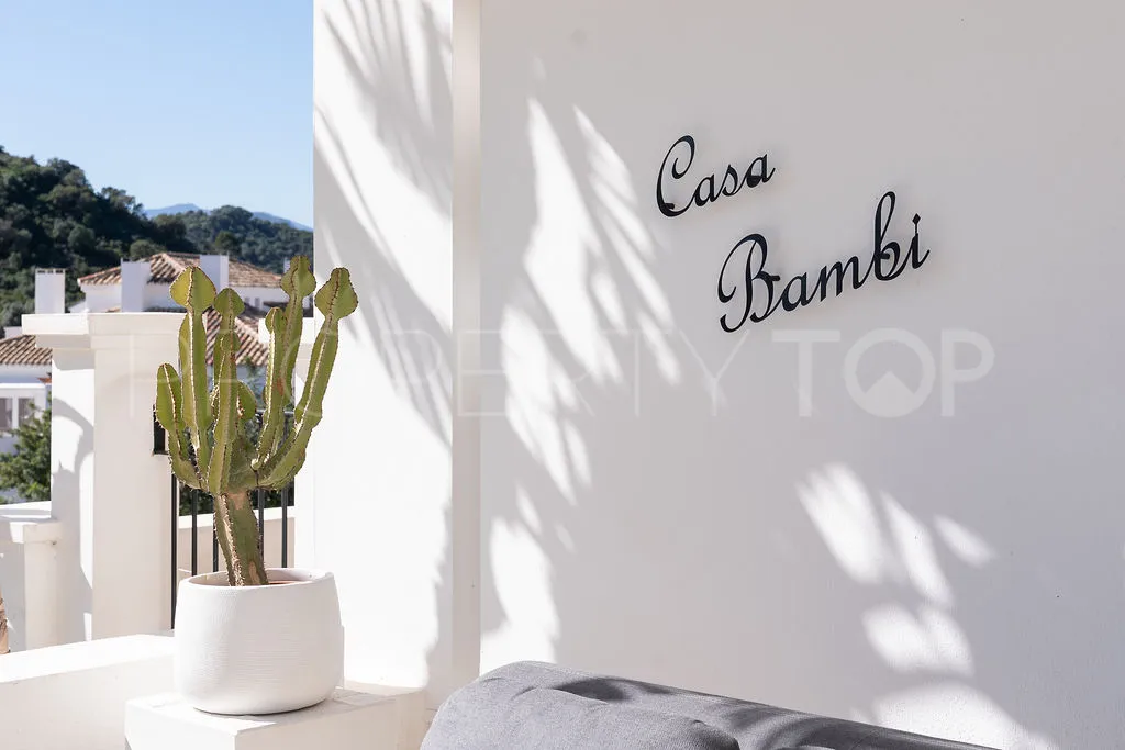 For sale 2 bedrooms apartment in Nueva Andalucia