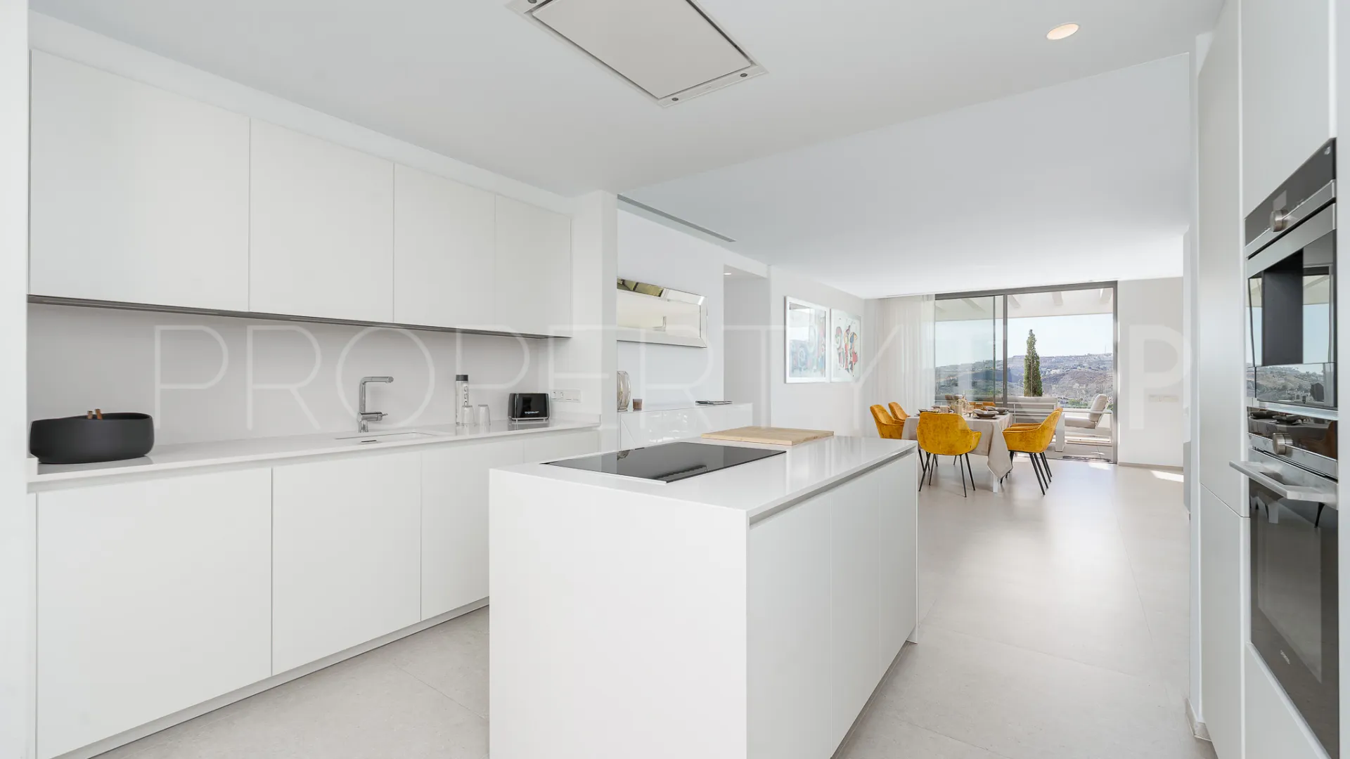 Benahavis 2 bedrooms penthouse for sale