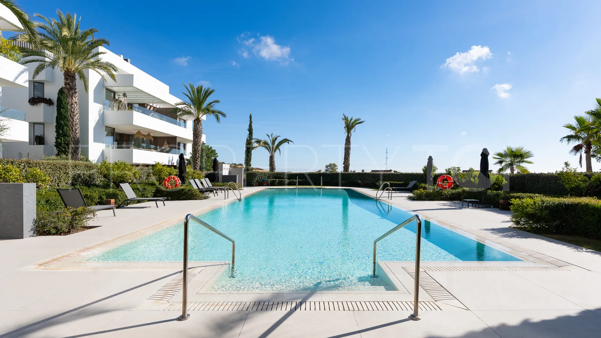 Benahavis 2 bedrooms penthouse for sale