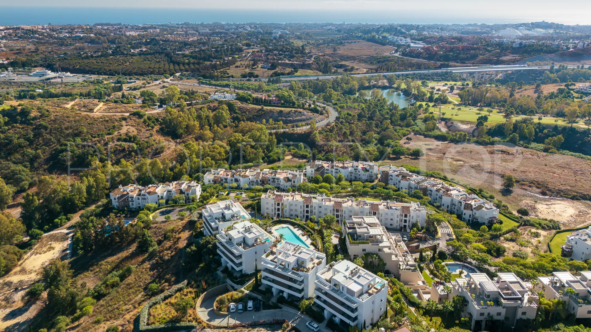 Benahavis 2 bedrooms penthouse for sale