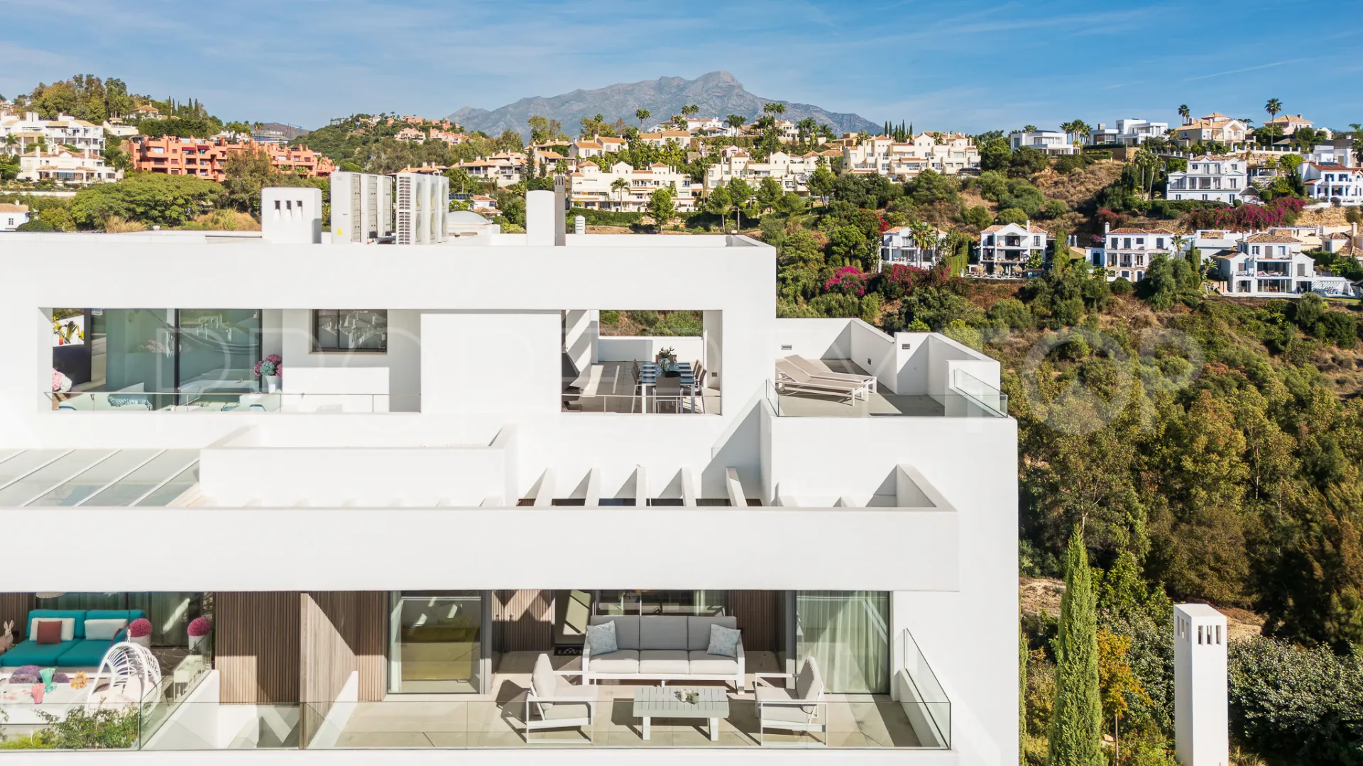 Benahavis 2 bedrooms penthouse for sale