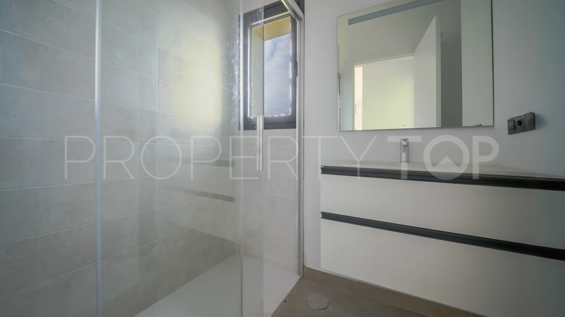 For sale Bahia Dorada 2 bedrooms town house