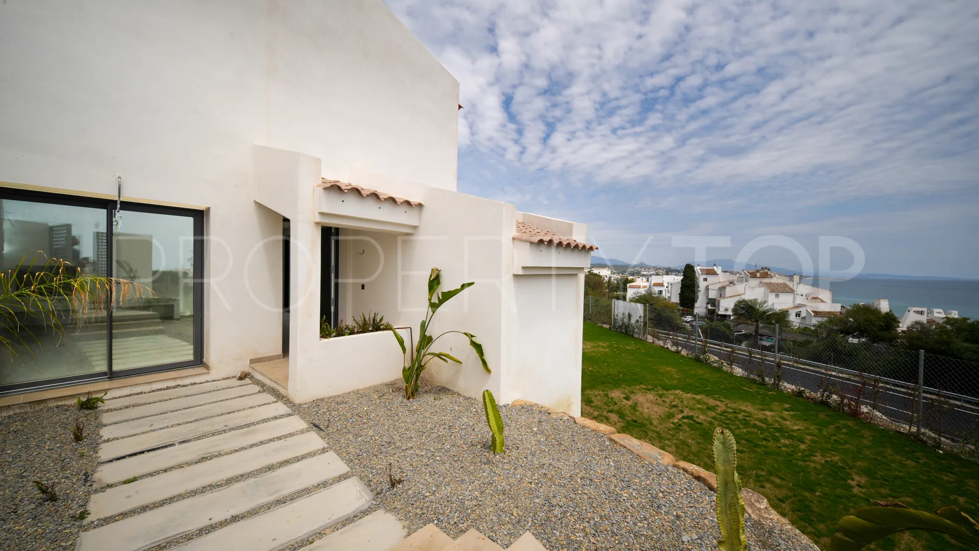 For sale Bahia Dorada 2 bedrooms town house