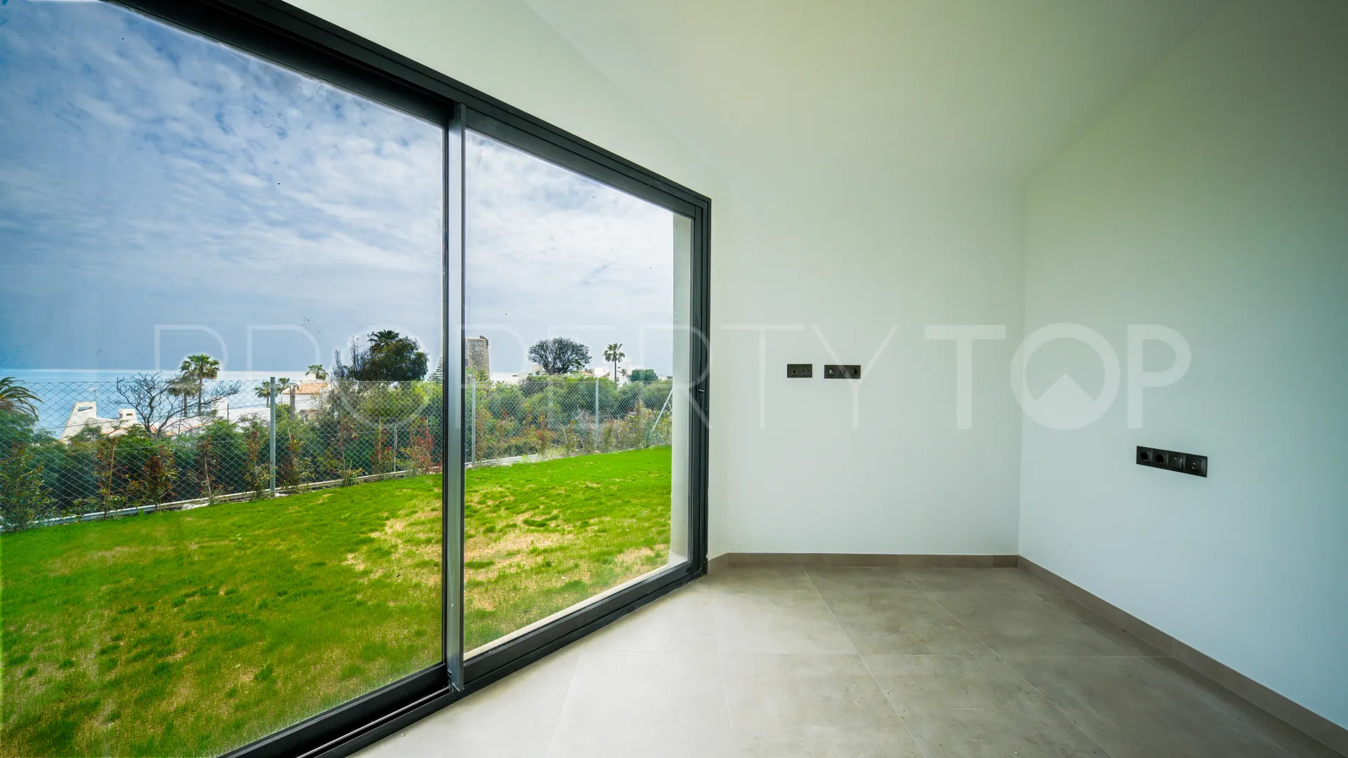 For sale Bahia Dorada 2 bedrooms town house
