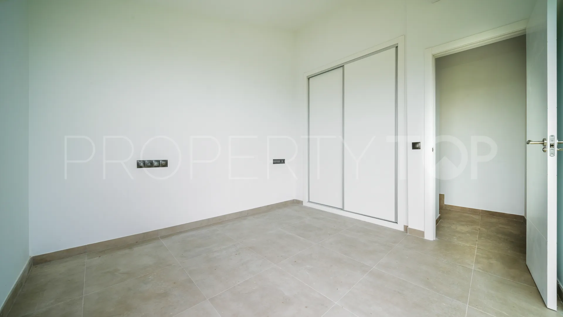 For sale Bahia Dorada 2 bedrooms town house