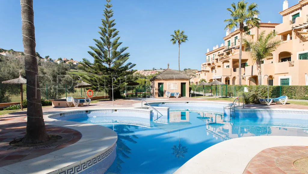 3 bedrooms duplex penthouse in La Duquesa for sale