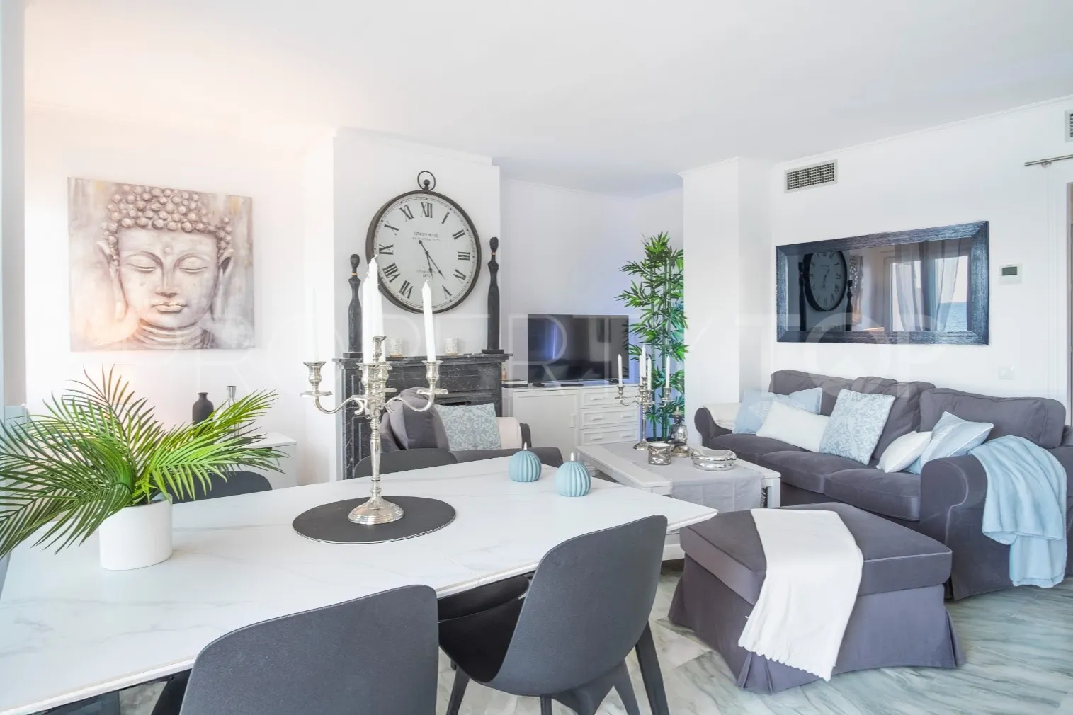 Buy penthouse in Playa del Moral