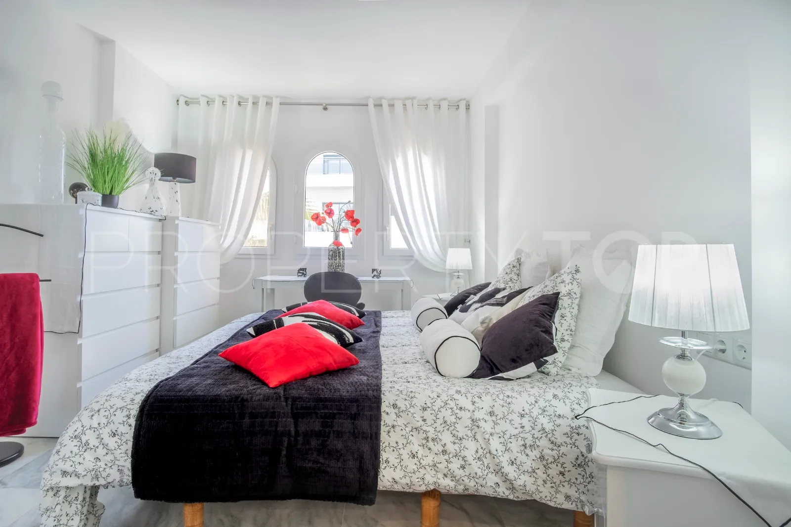 Buy penthouse in Playa del Moral