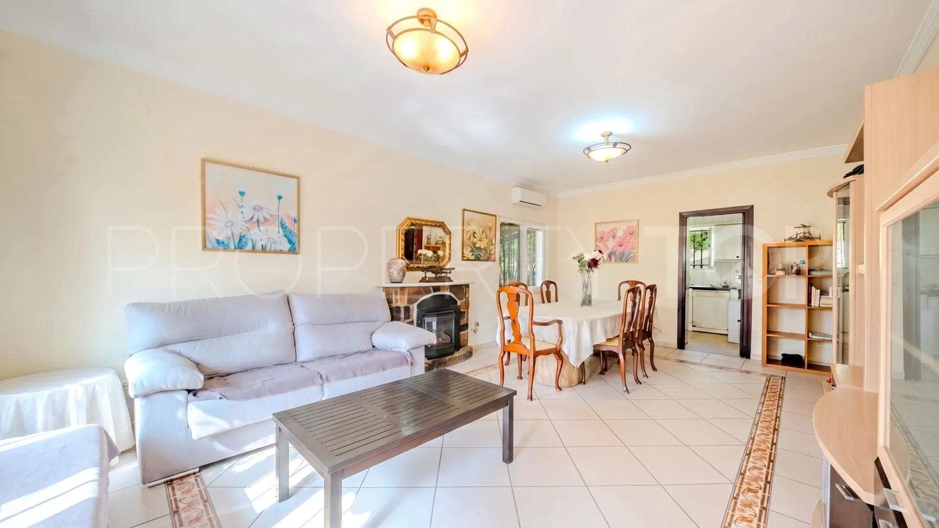 Casa a la venta en Jardin Tropical