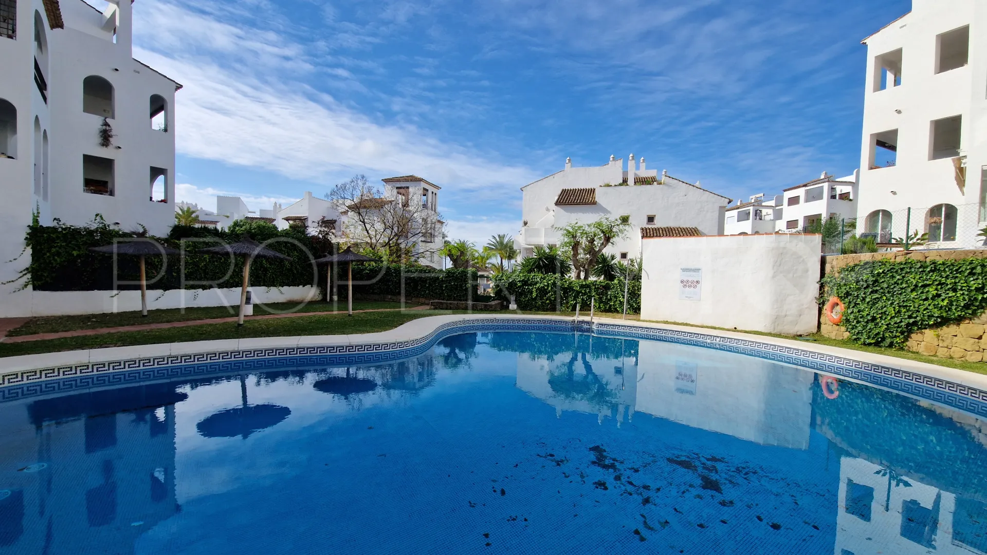 2 bedrooms apartment in La Duquesa Golf for sale