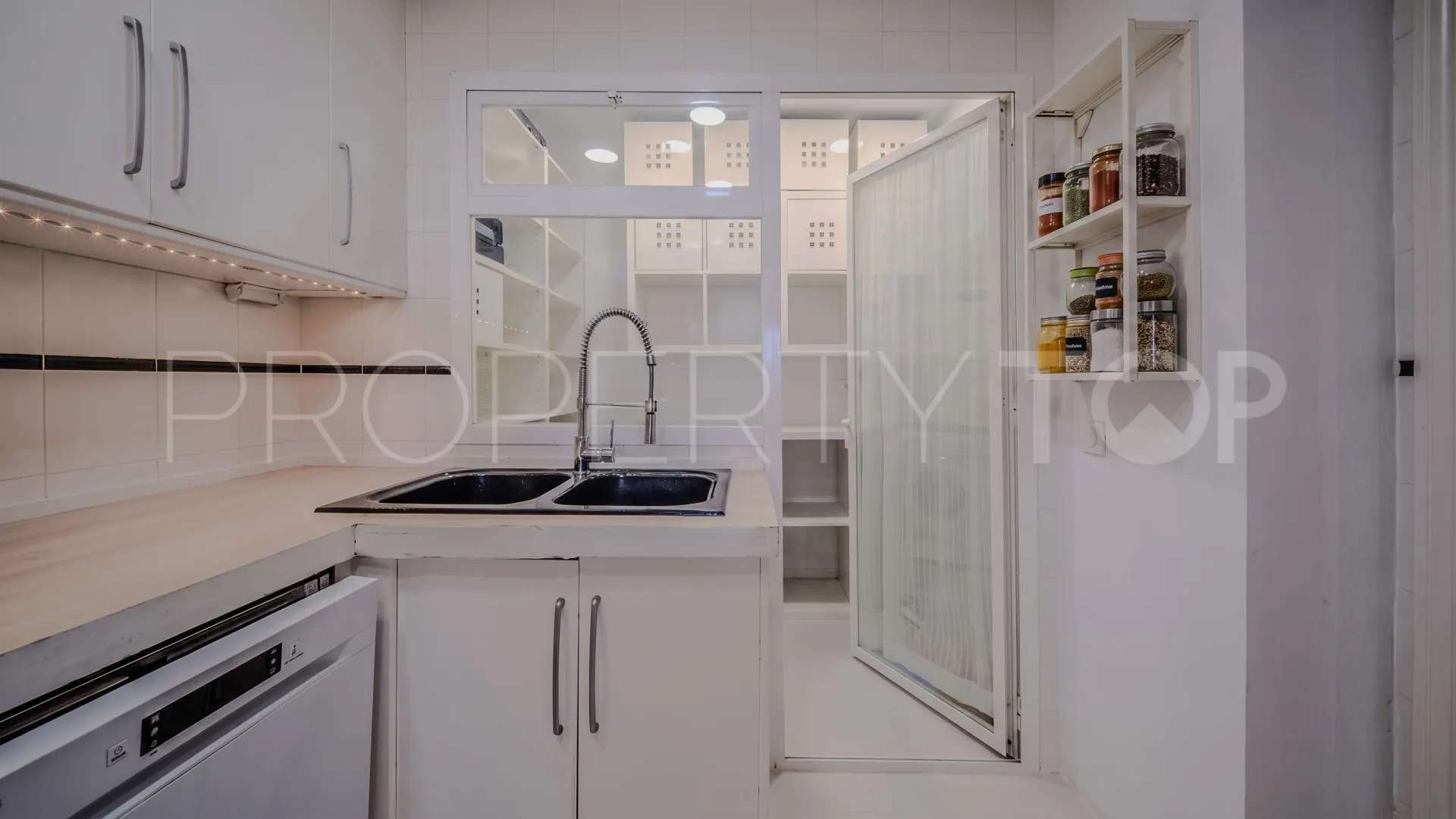 Comprar apartamento en La Duquesa Golf con 2 dormitorios
