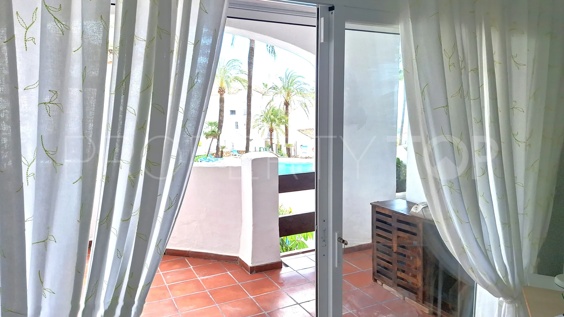 2 bedrooms apartment in La Duquesa Golf for sale