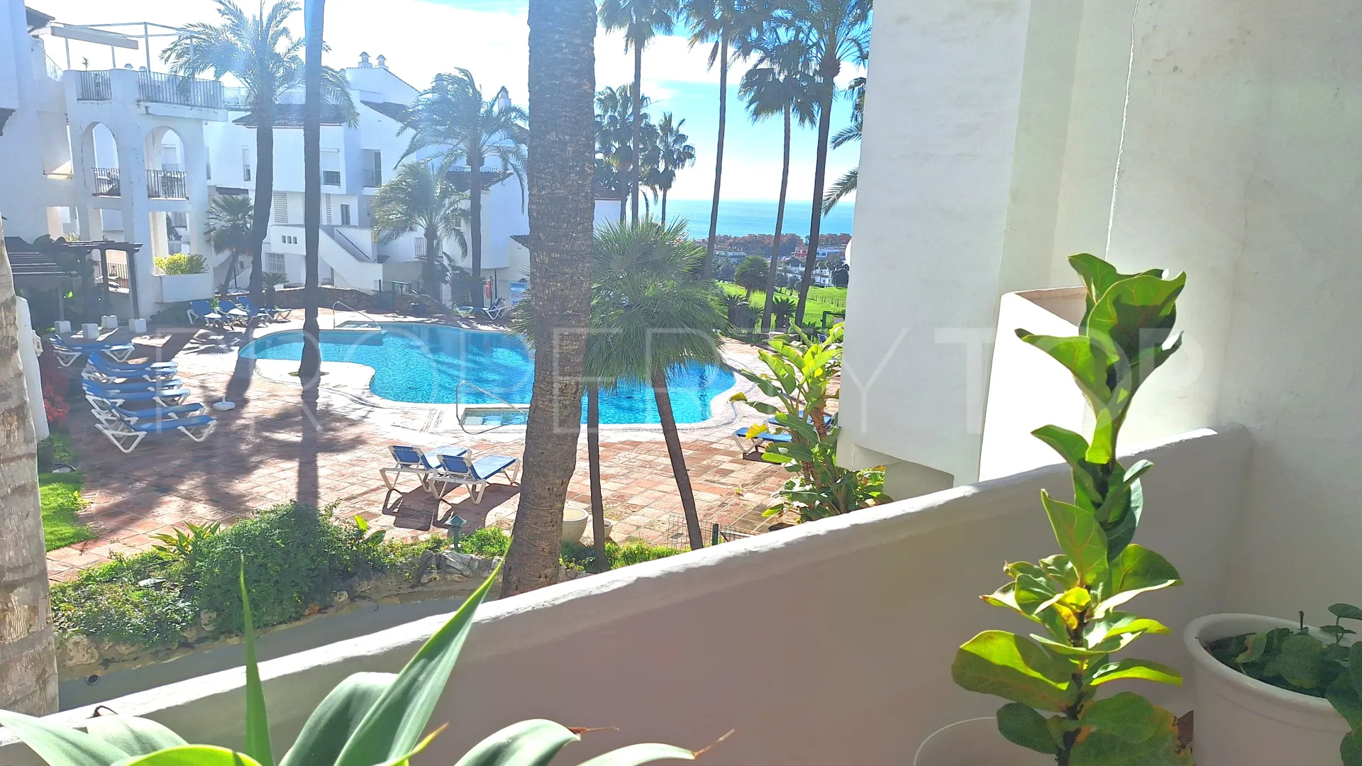 2 bedrooms apartment in La Duquesa Golf for sale