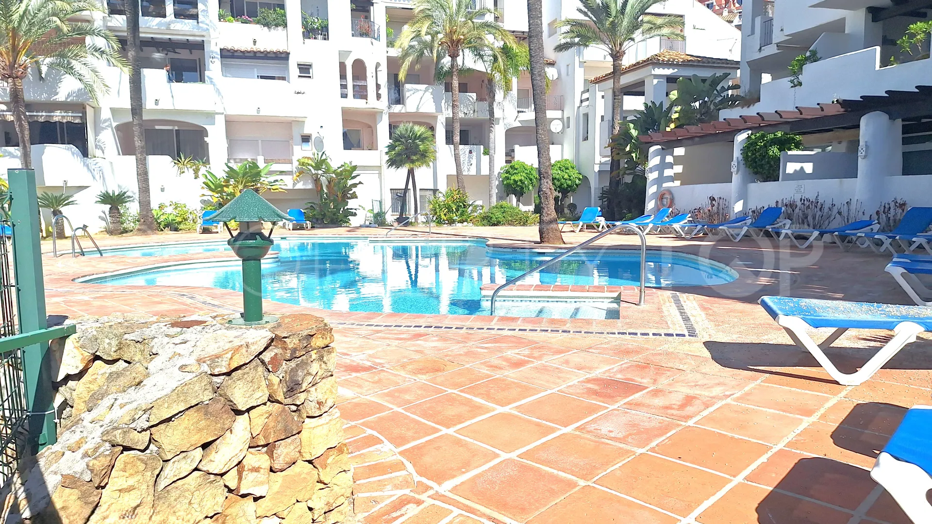 2 bedrooms apartment in La Duquesa Golf for sale