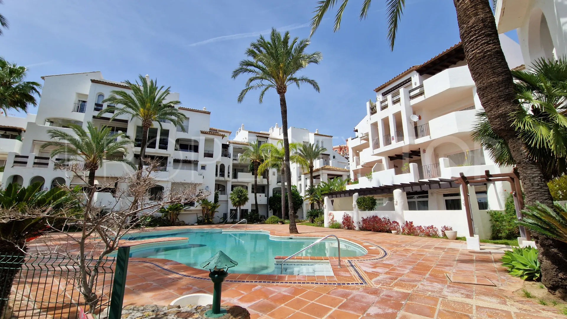 2 bedrooms apartment in La Duquesa Golf for sale