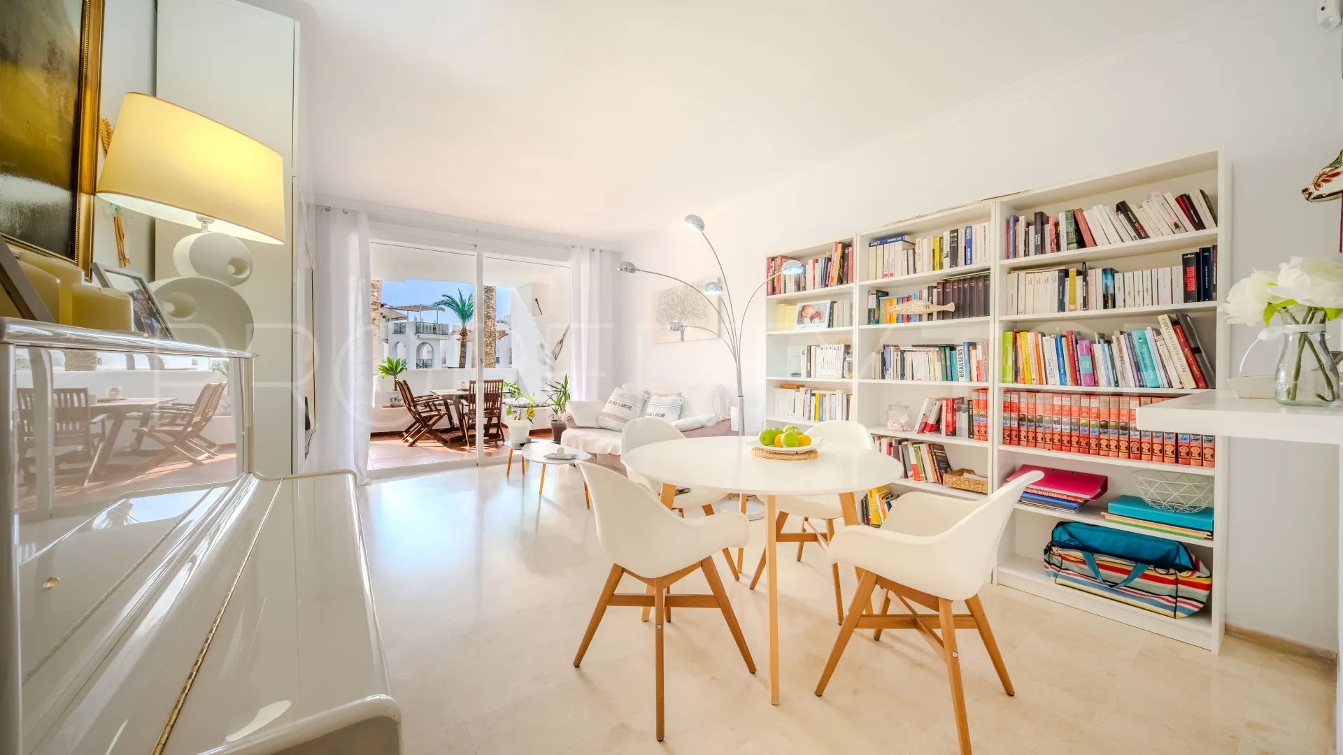 Comprar apartamento en La Duquesa Golf con 2 dormitorios