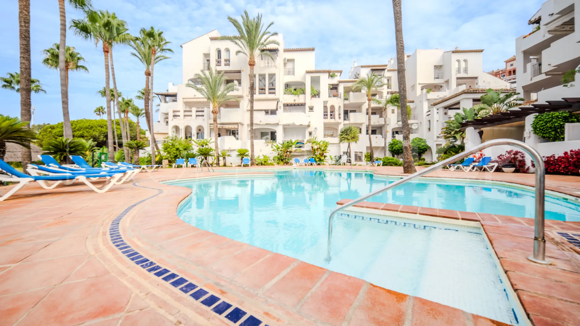 Comprar apartamento en La Duquesa Golf con 2 dormitorios
