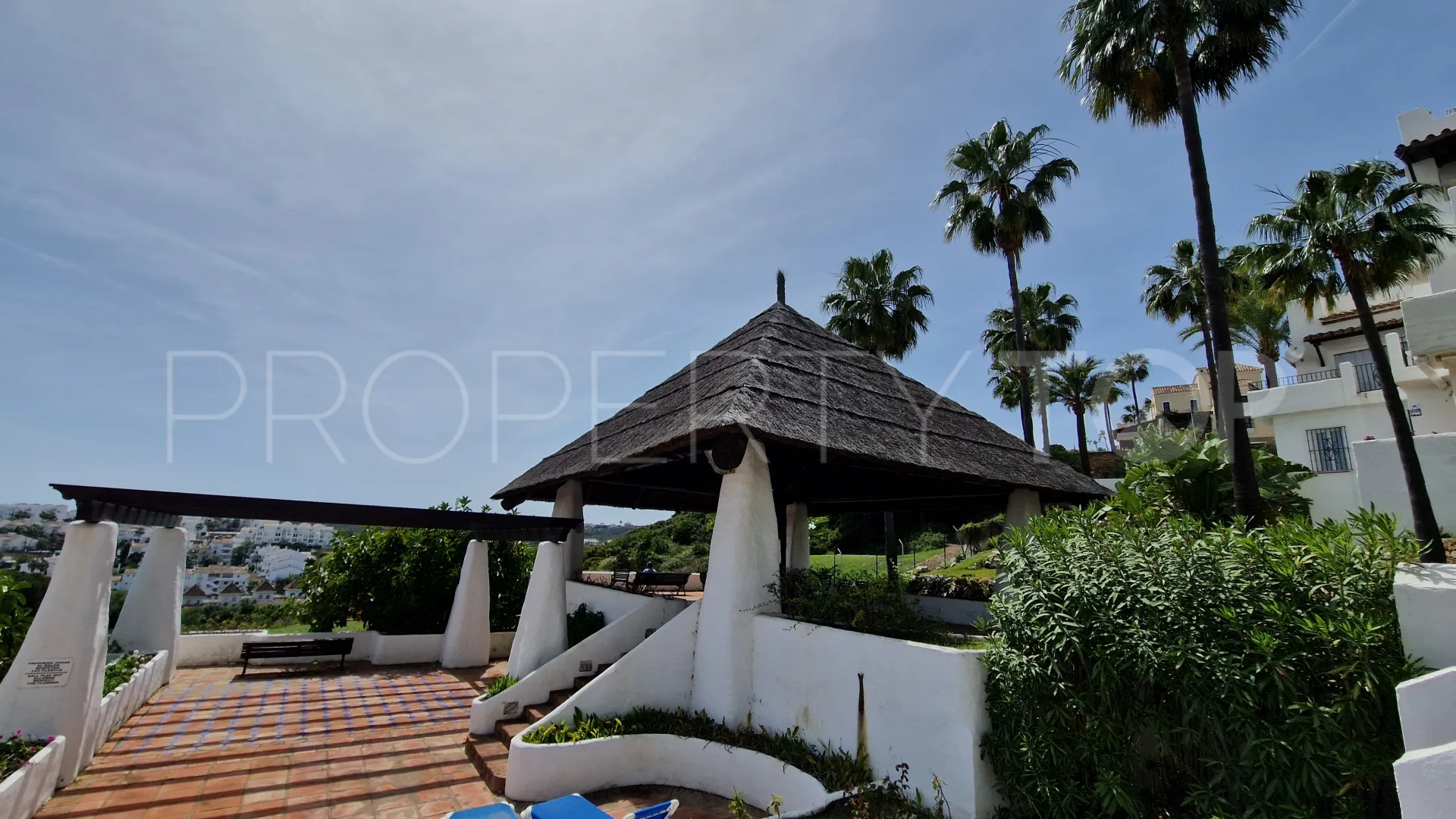 2 bedrooms apartment in La Duquesa Golf for sale