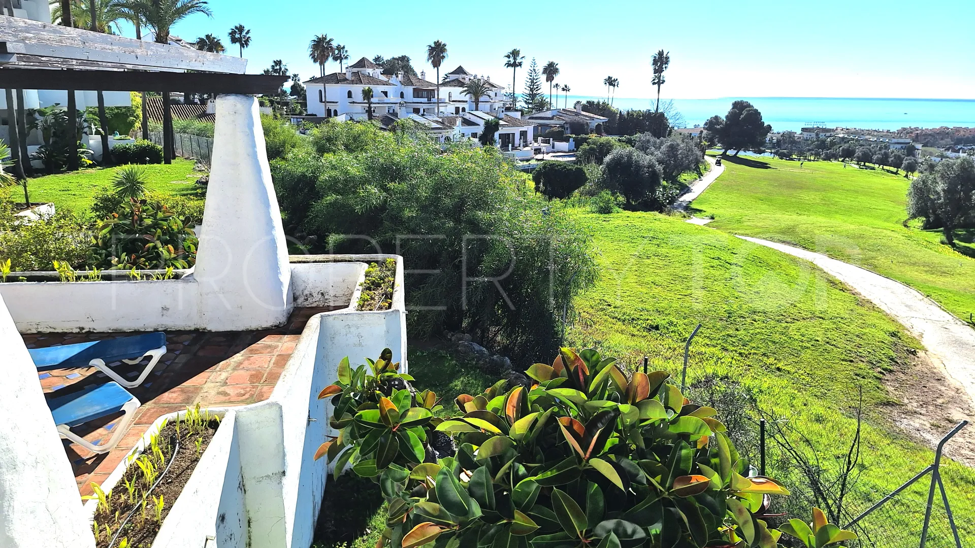 2 bedrooms apartment in La Duquesa Golf for sale