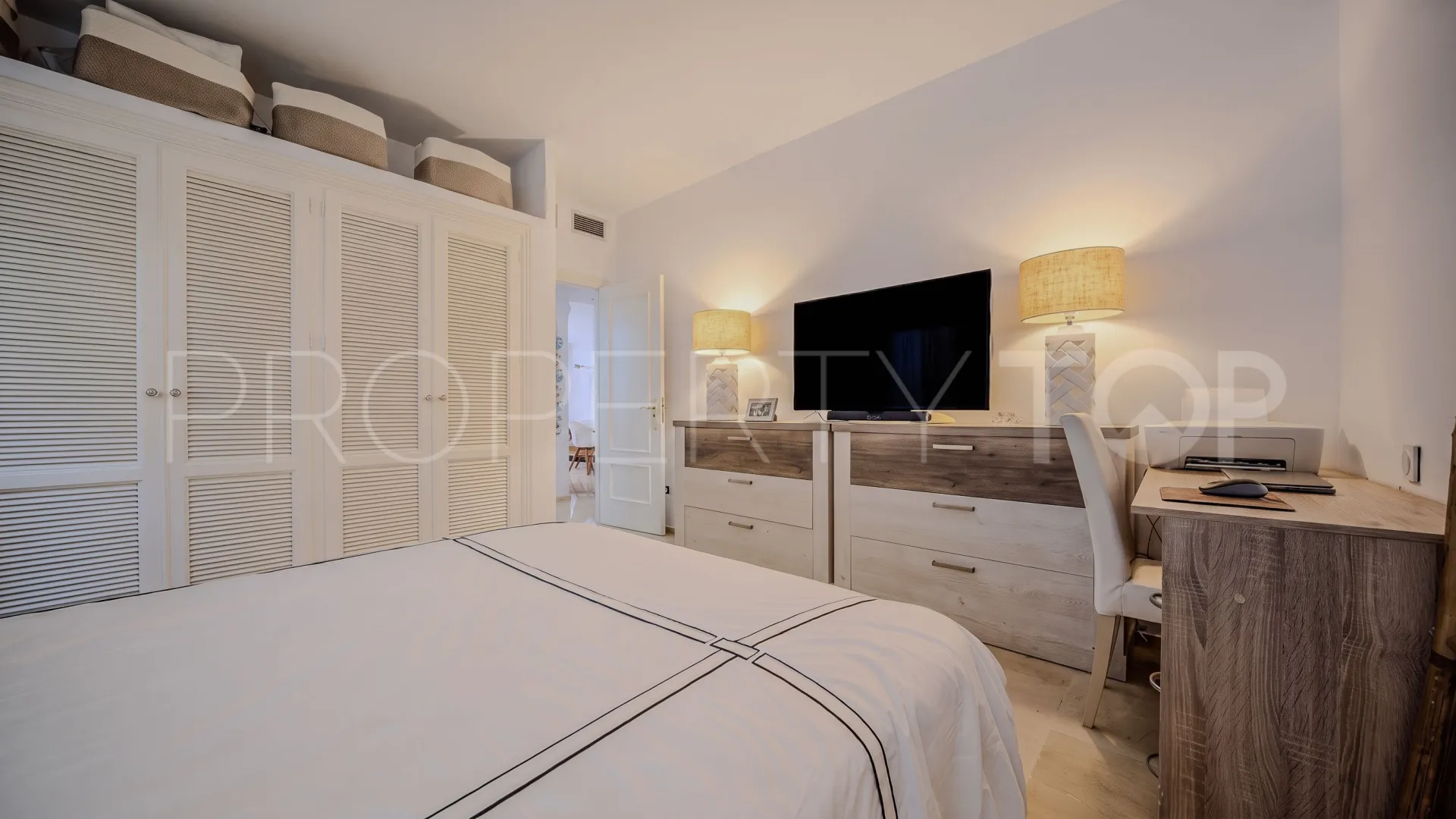 Comprar apartamento en La Duquesa Golf con 2 dormitorios
