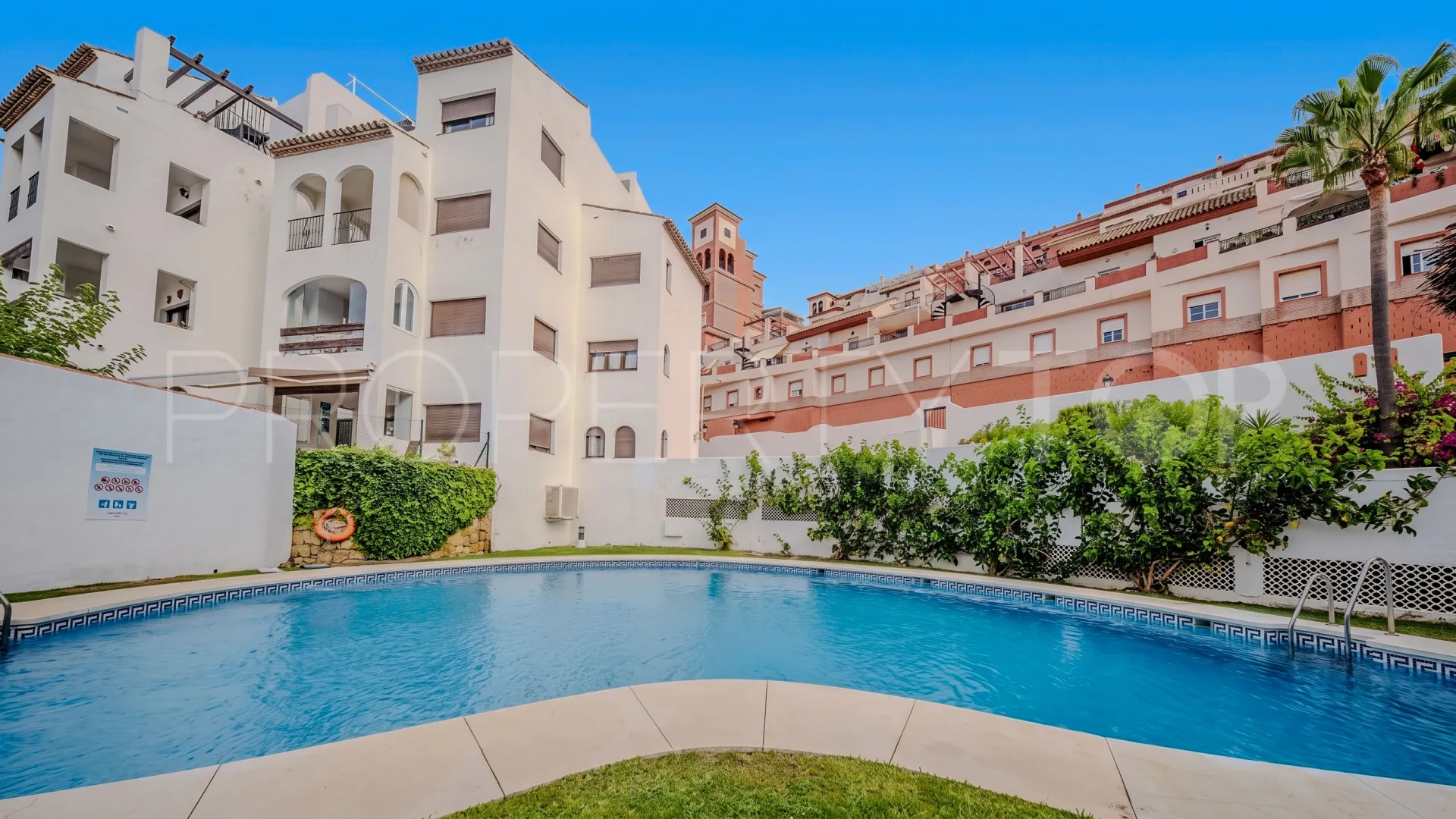 Comprar apartamento en La Duquesa Golf con 2 dormitorios