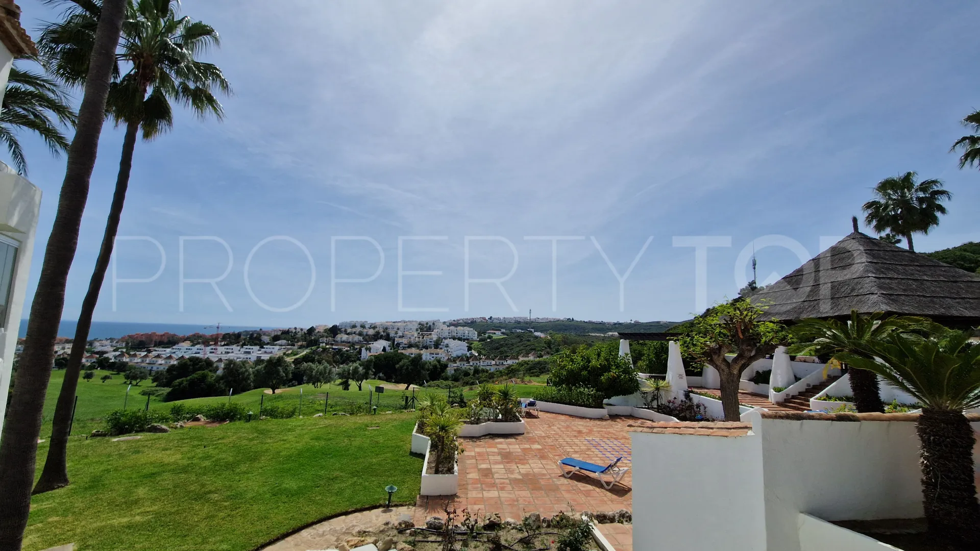 2 bedrooms apartment in La Duquesa Golf for sale