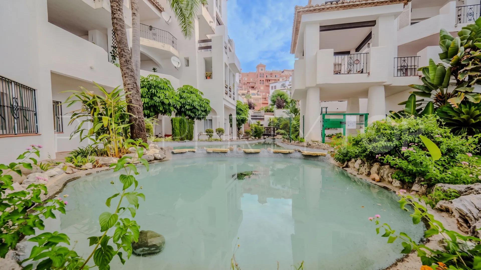Comprar apartamento en La Duquesa Golf con 2 dormitorios