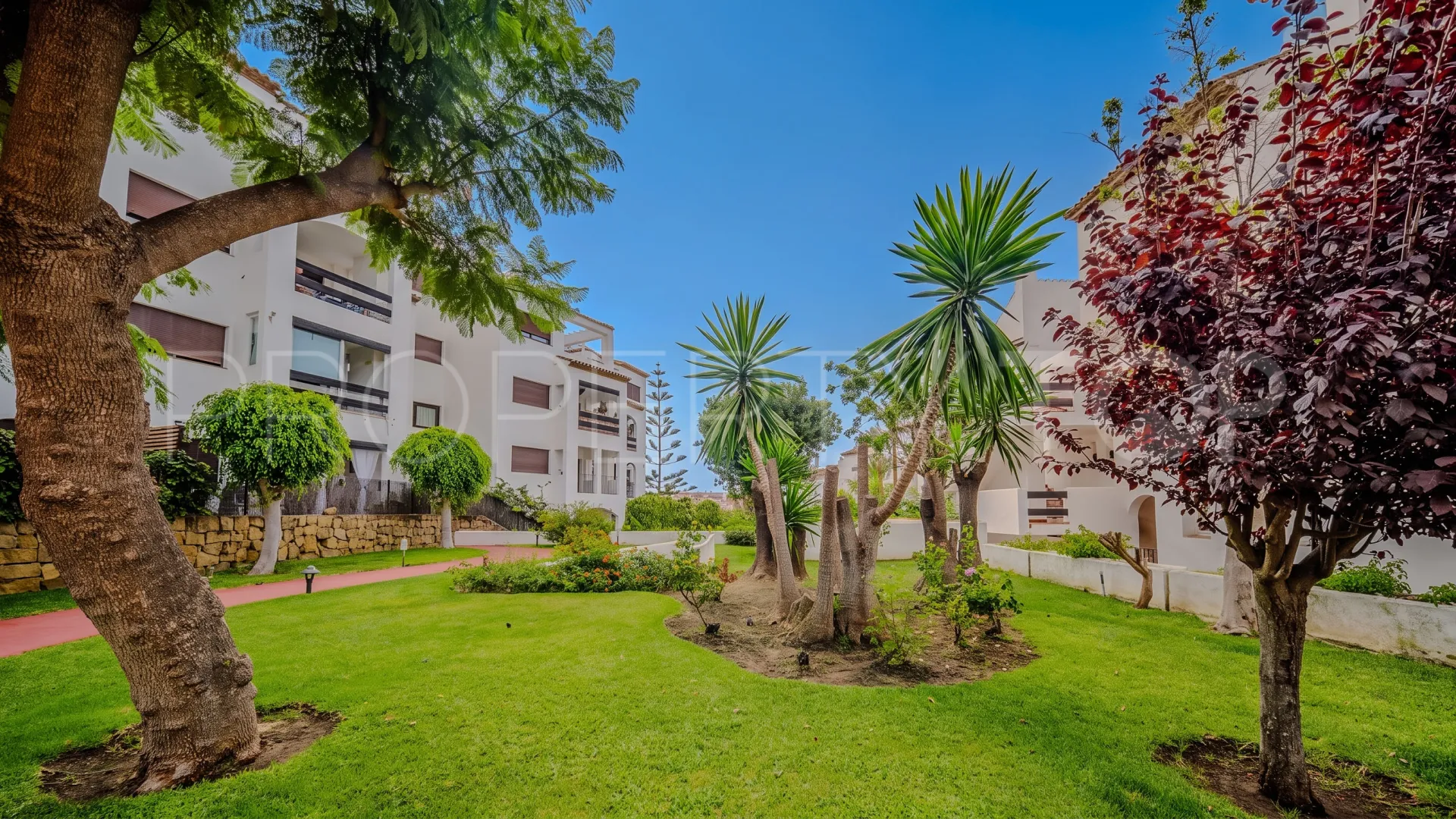 Comprar apartamento en La Duquesa Golf con 2 dormitorios