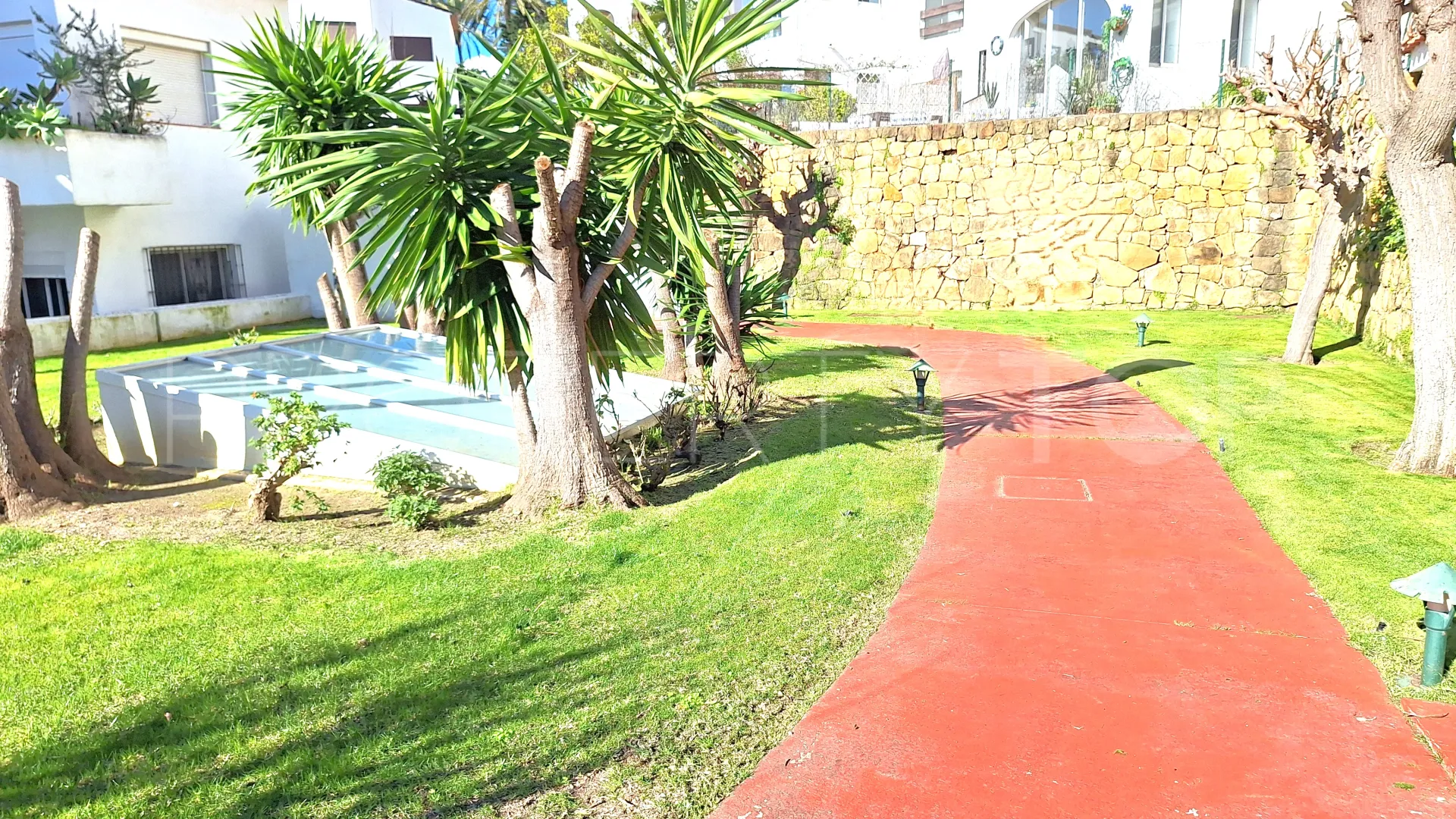2 bedrooms apartment in La Duquesa Golf for sale