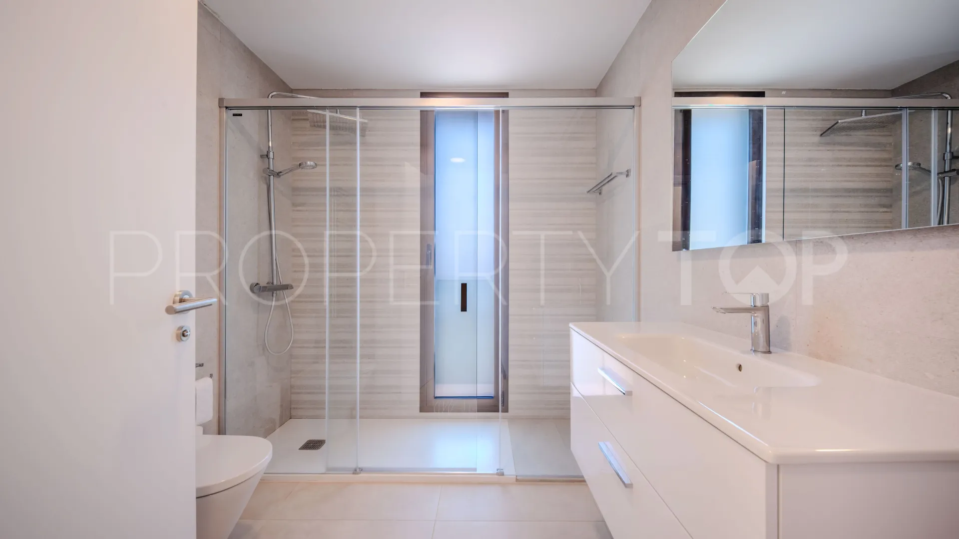 3 bedrooms ground floor apartment for sale in Camarate Golf