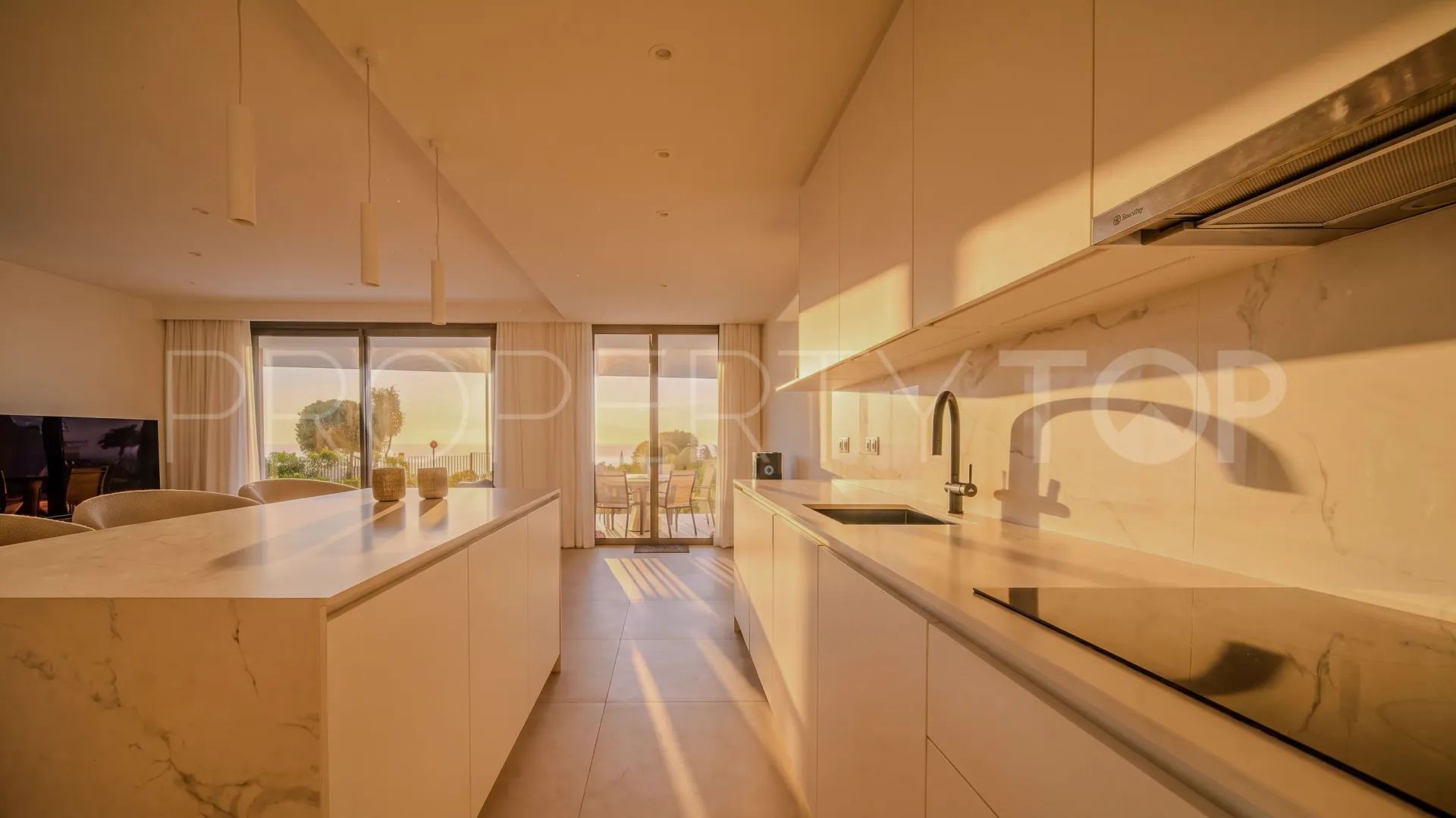 3 bedrooms ground floor apartment for sale in Camarate Golf
