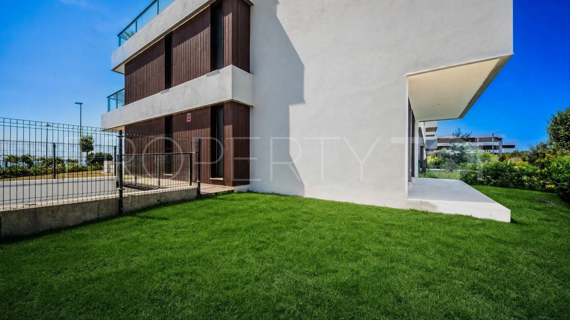 3 bedrooms ground floor apartment for sale in Camarate Golf