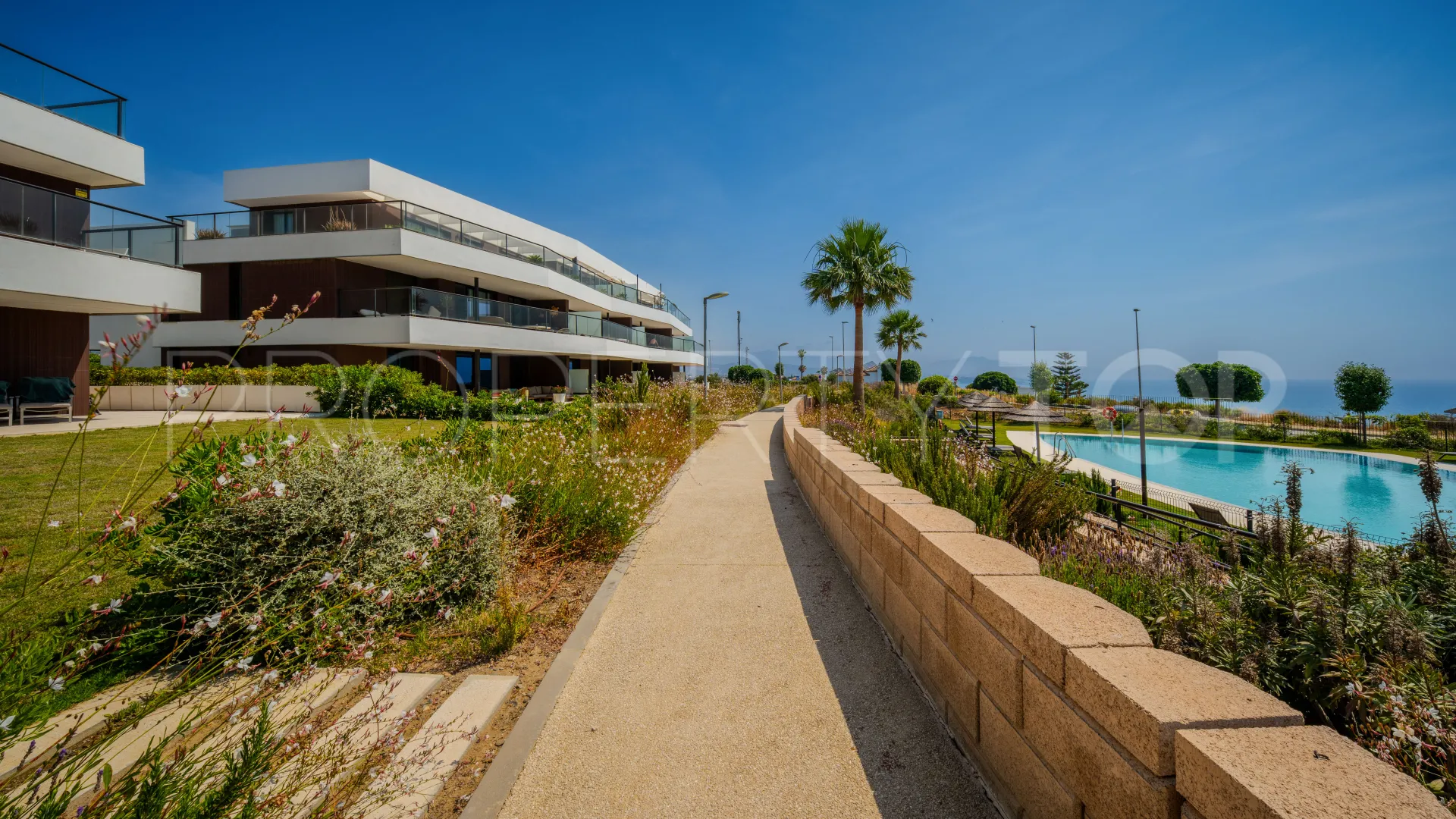 3 bedrooms ground floor apartment for sale in Camarate Golf